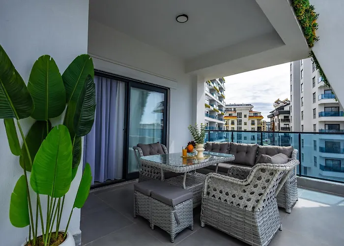 Sea & Mountain View Huge Terrace Ocean Daire *