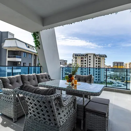 Sea & Mountain View Huge Terrace *